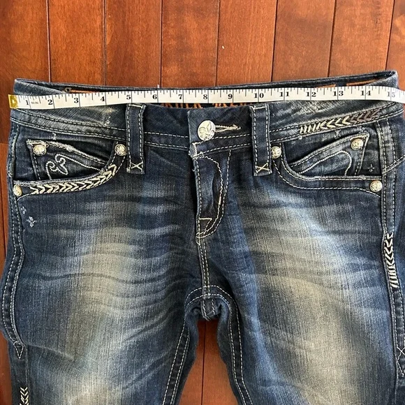 Rock Revival Women's Sasha Flare Jean Size 27